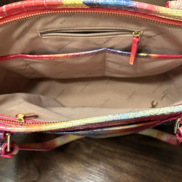 Dandy Melbourne-Brahmin handbag. - Picture 3 of 6